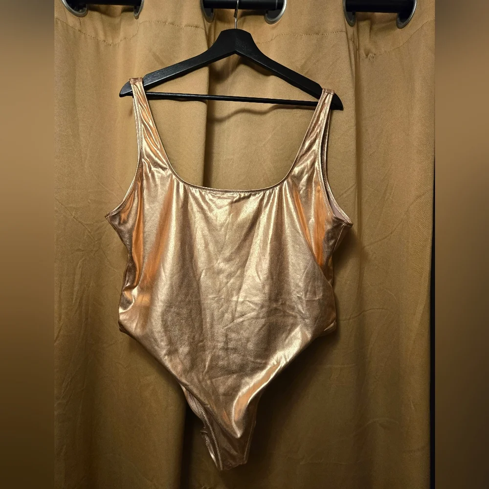 New Skims 4x high cut champagne one piece swimsuit